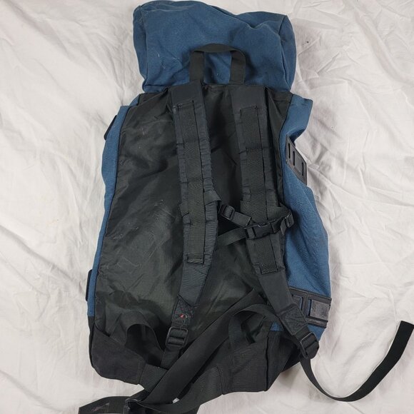 The North Face Adults Blue Black Hiking Backpack Camping Trails Summer Travel - Picture 2 of 8
